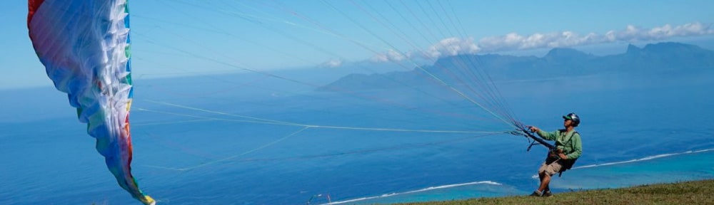 pilote parapente tahiti